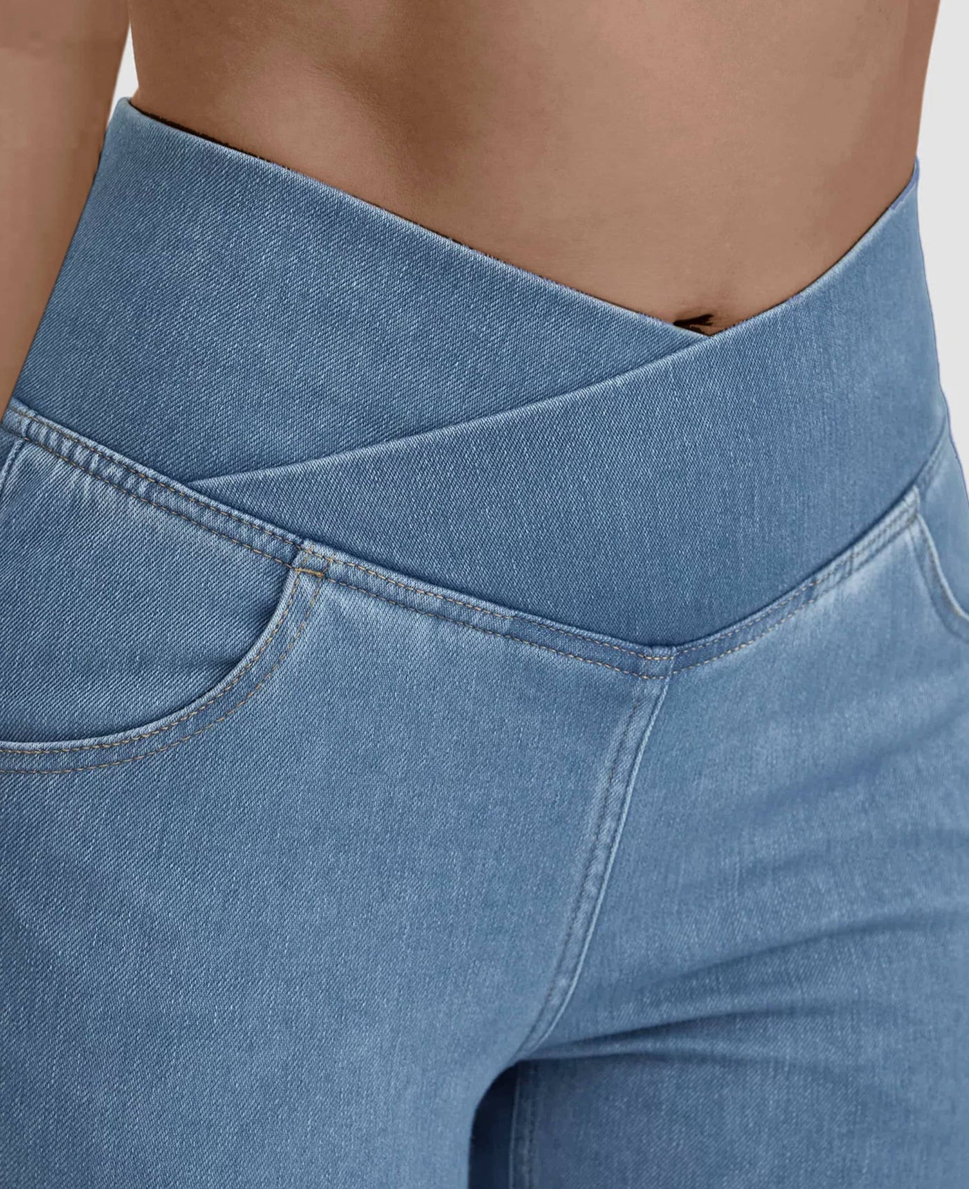 Aida | Jeans stretch con incrocio a vita alta